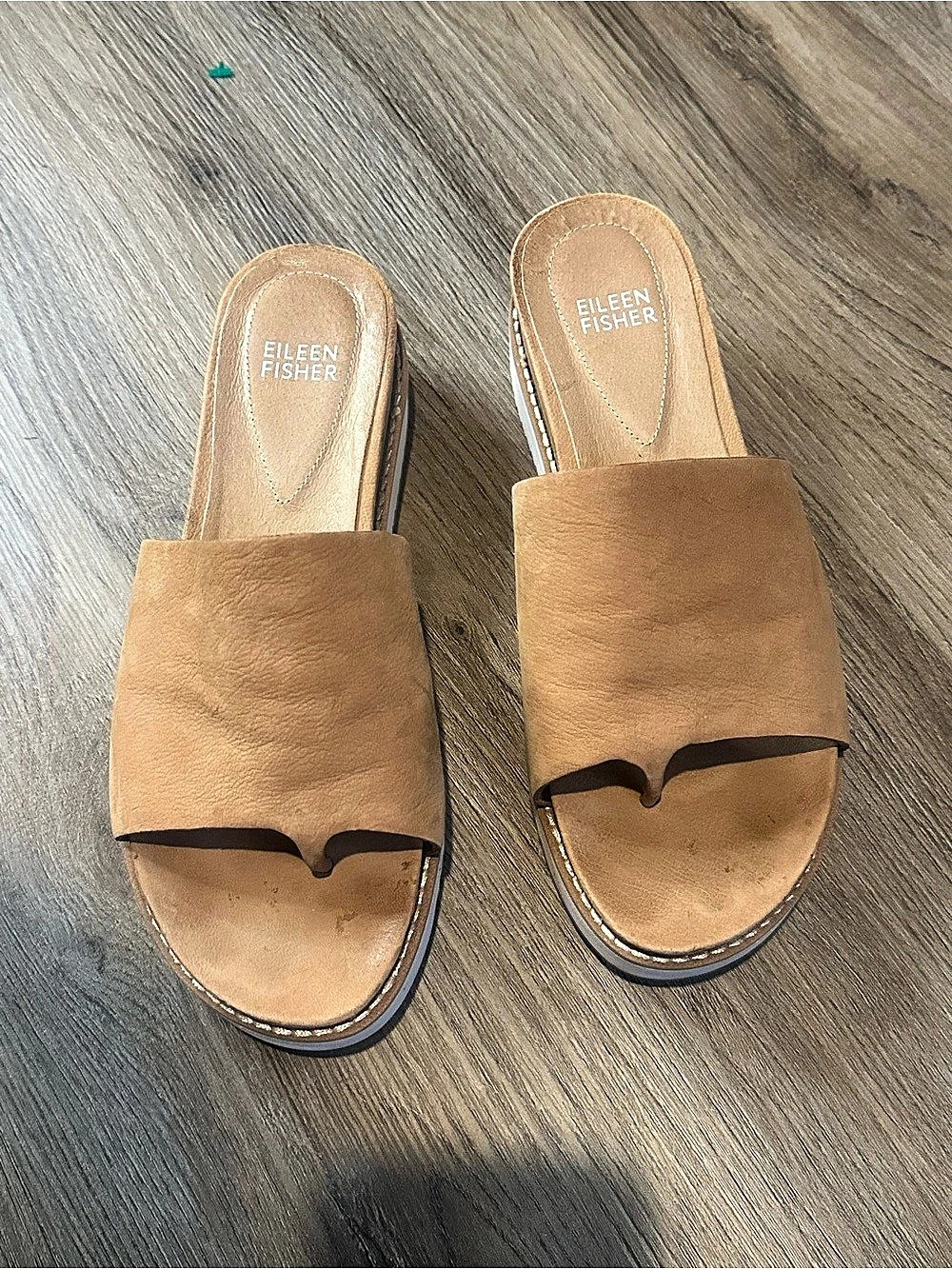 Eileen Fisher Touch Tan Leather Flatform Sandals Thong Toe Loop Slide 7.5